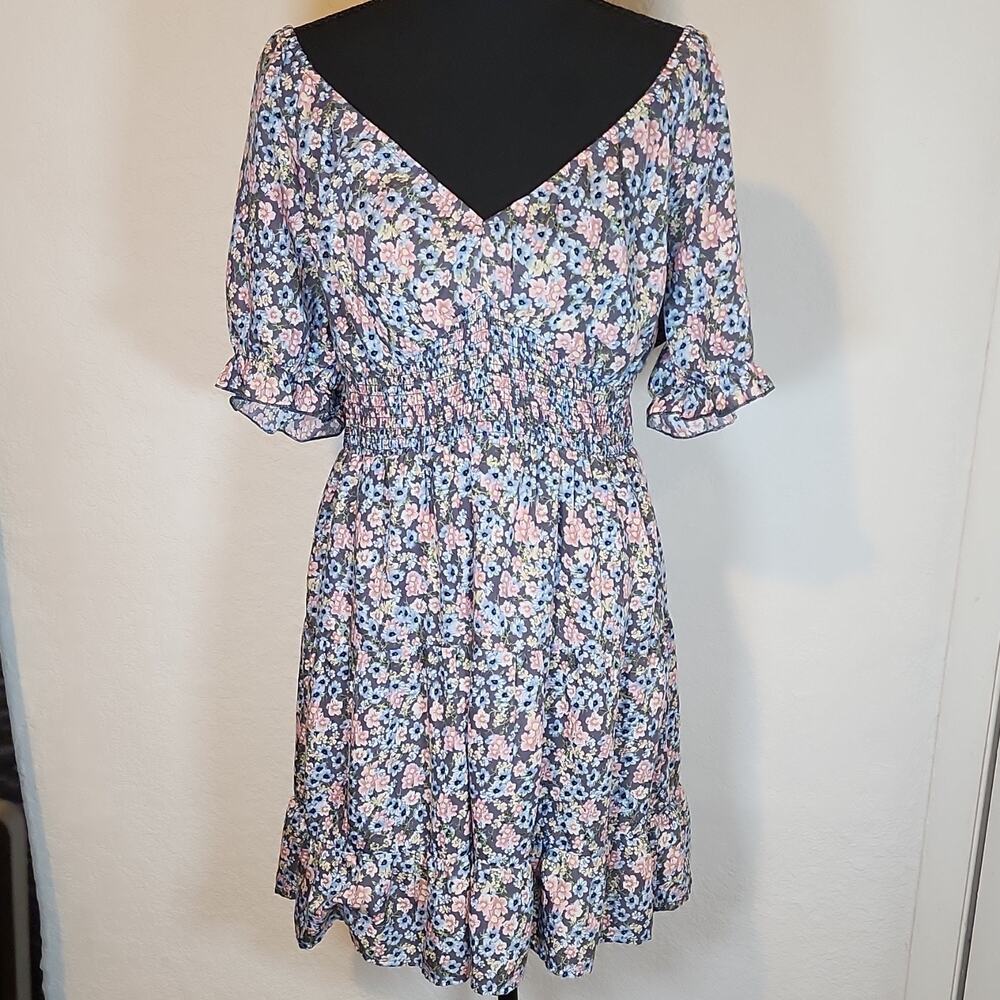 Charlotte Russe Floral Smocked A-Line Dress XL Short Puff Sleeve‎ V-Neck